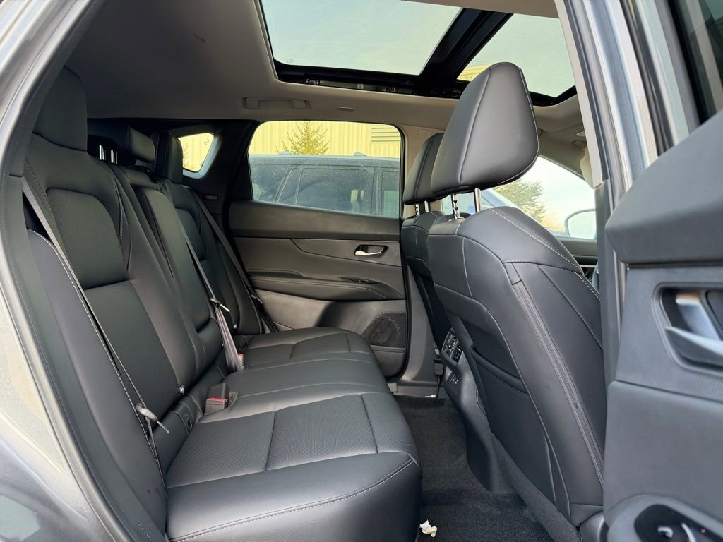 New 2026 Nissan Murano SL image 13