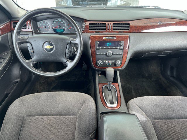 Used 2011 Chevrolet Impala LT image 17