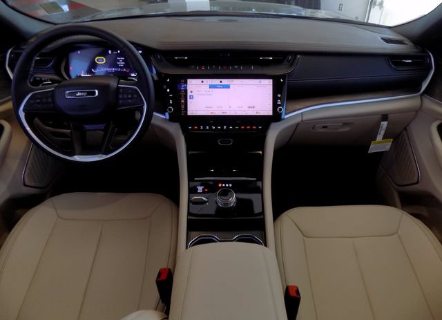 New 2026 Jeep Grand Cherokee L Limited AWD/4WD image 12