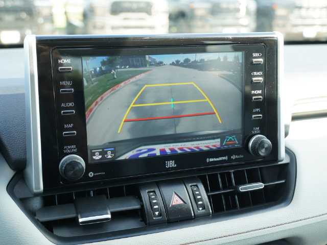 Used 2019 Toyota RAV4 XLE Premium FWD image 35
