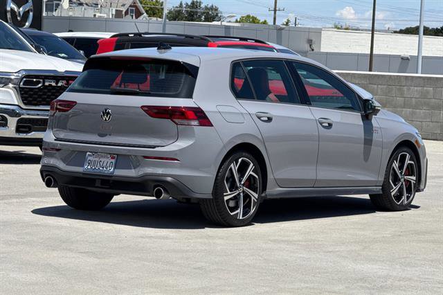 Used 2025 Volkswagen GTI SE FWD image 3