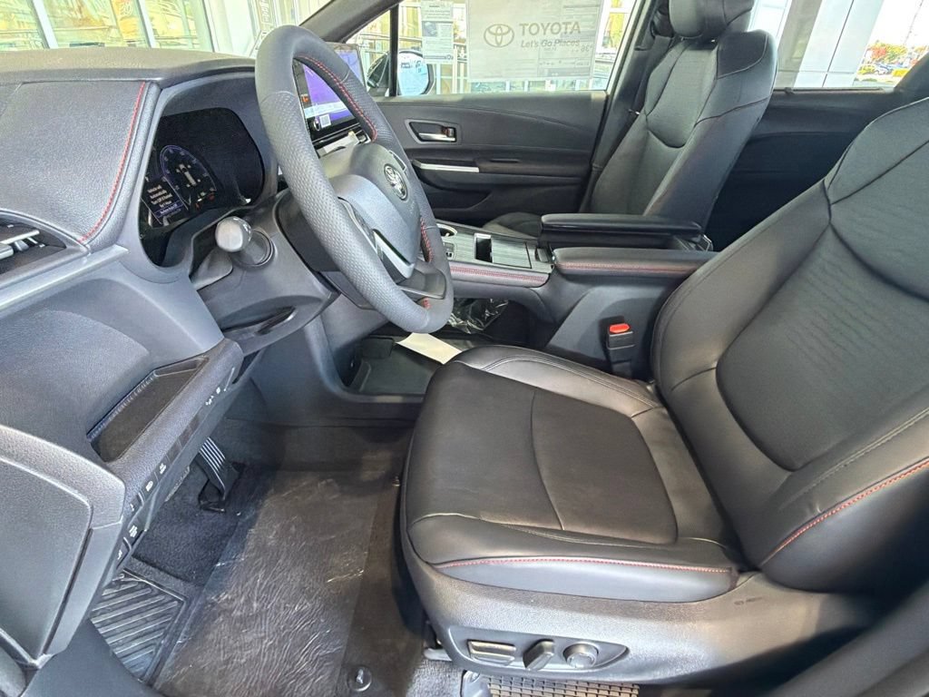 New 2026 Toyota Sienna XSE FWD image 17