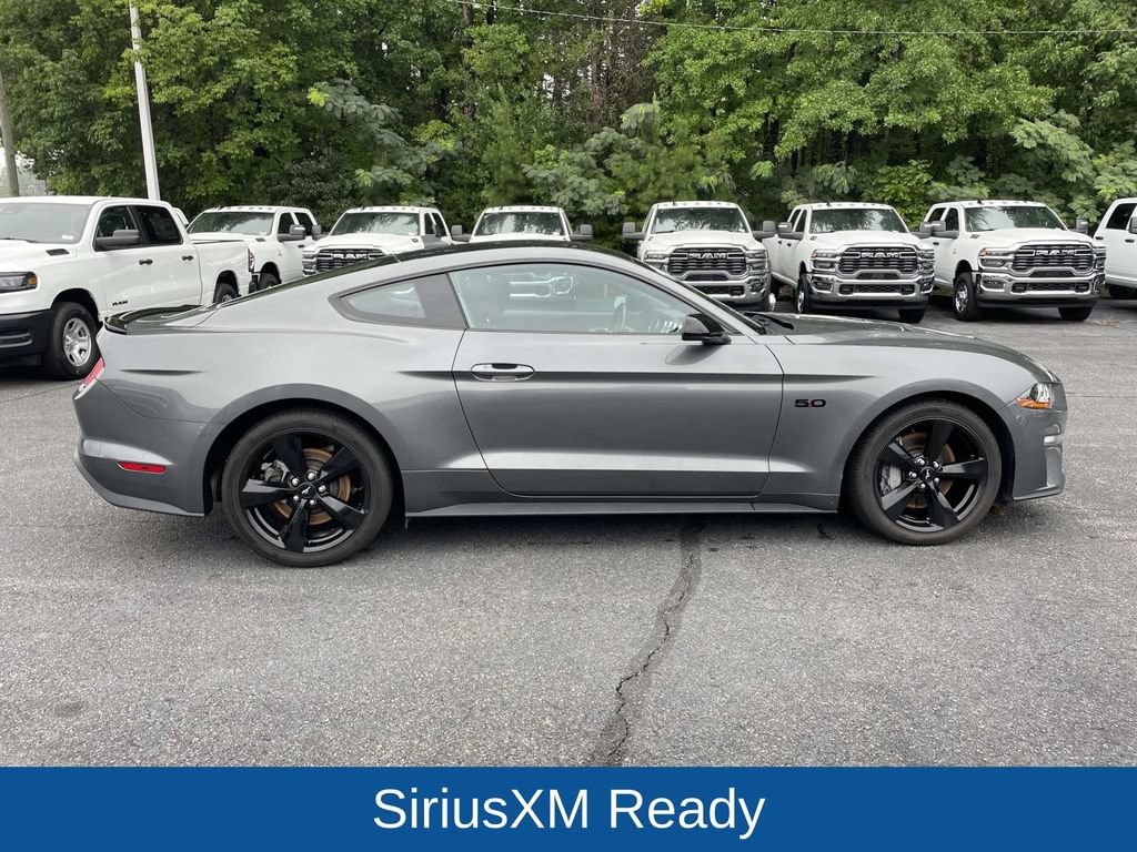 Used 2022 Ford Mustang GT w/ Equipment Group 301A RWD image 9