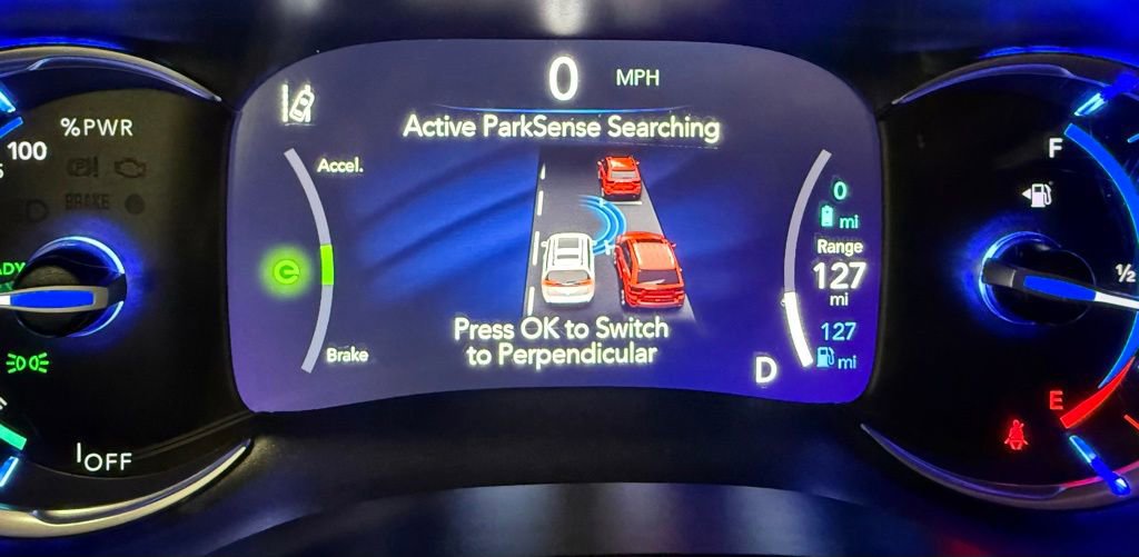 Used 2023 Chrysler Pacifica Limited w/ S Appearance Package image 42