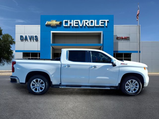 Used 2023 Chevrolet Silverado 1500 LTZ w/ LTZ Premium Package AWD/4WD image 2