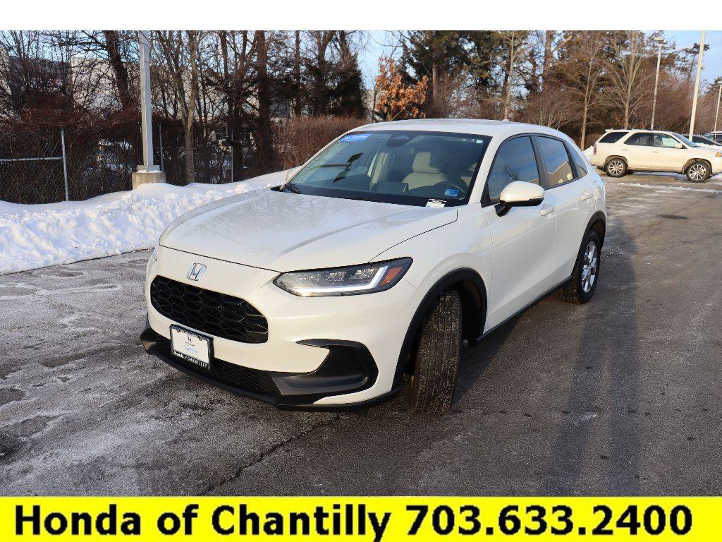 Certified 2024 Honda HR-V LX image 3