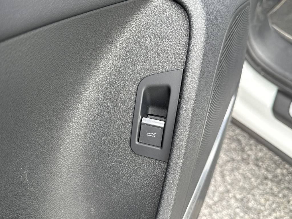 Used 2025 Audi Q7 3.0T Premium Plus image 18