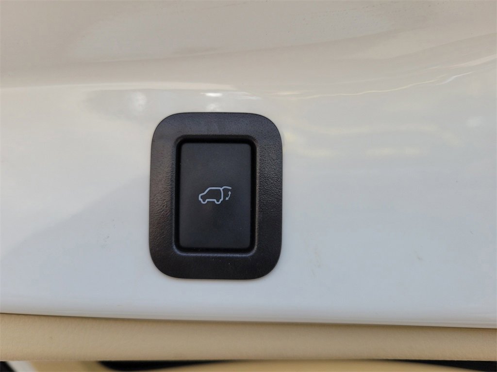 Used 2019 Toyota Highlander Limited Platinum image 11