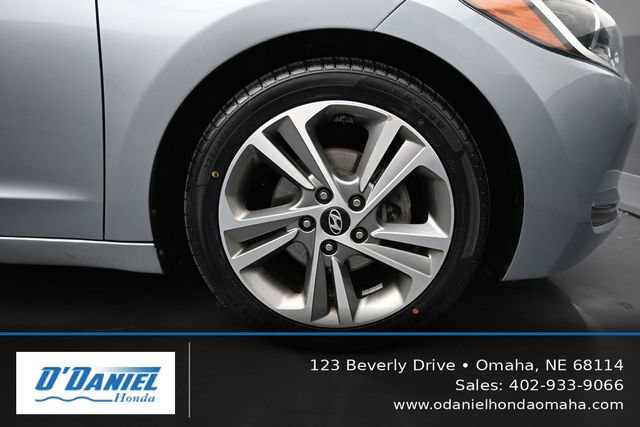 Used 2017 Hyundai Elantra Limited w/ Limited Ultimate Package 09 FWD image 43