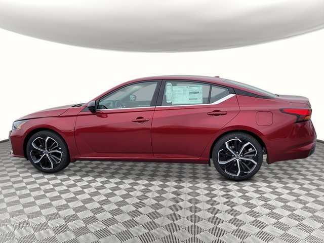 New 2025 Nissan Altima 2.5 SR image 2