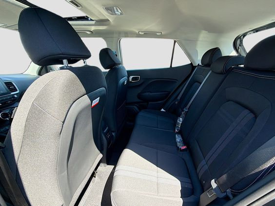 New 2026 Hyundai Venue SEL FWD image 25
