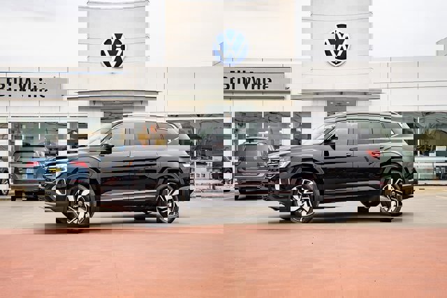 New 2025 Volkswagen Atlas SEL image 1