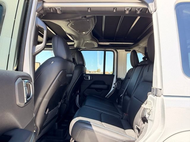 Used 2024 Jeep Wrangler High Altitude AWD/4WD image 17