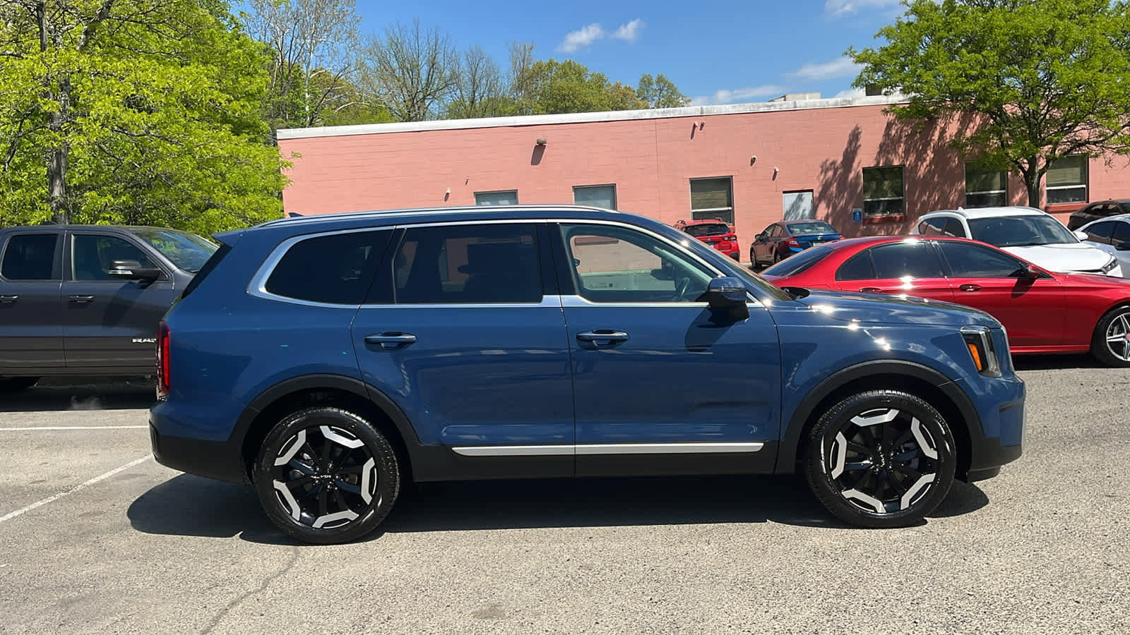 Used 2024 Kia Telluride S w/ S Sunroof Package AWD/4WD image 7