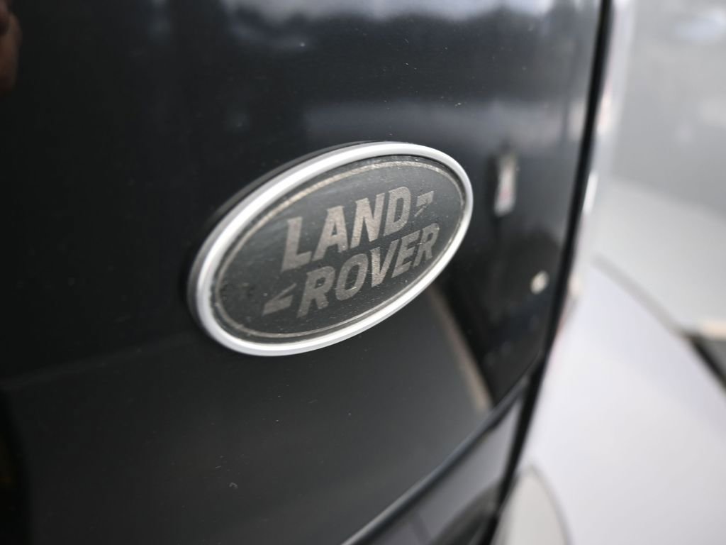 Used 2020 Land Rover Range Rover HSE image 42