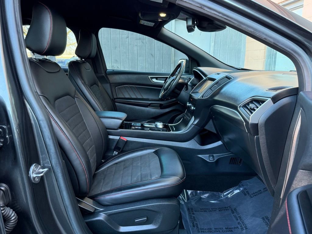 Used 2020 Ford Edge ST-Line FWD image 24
