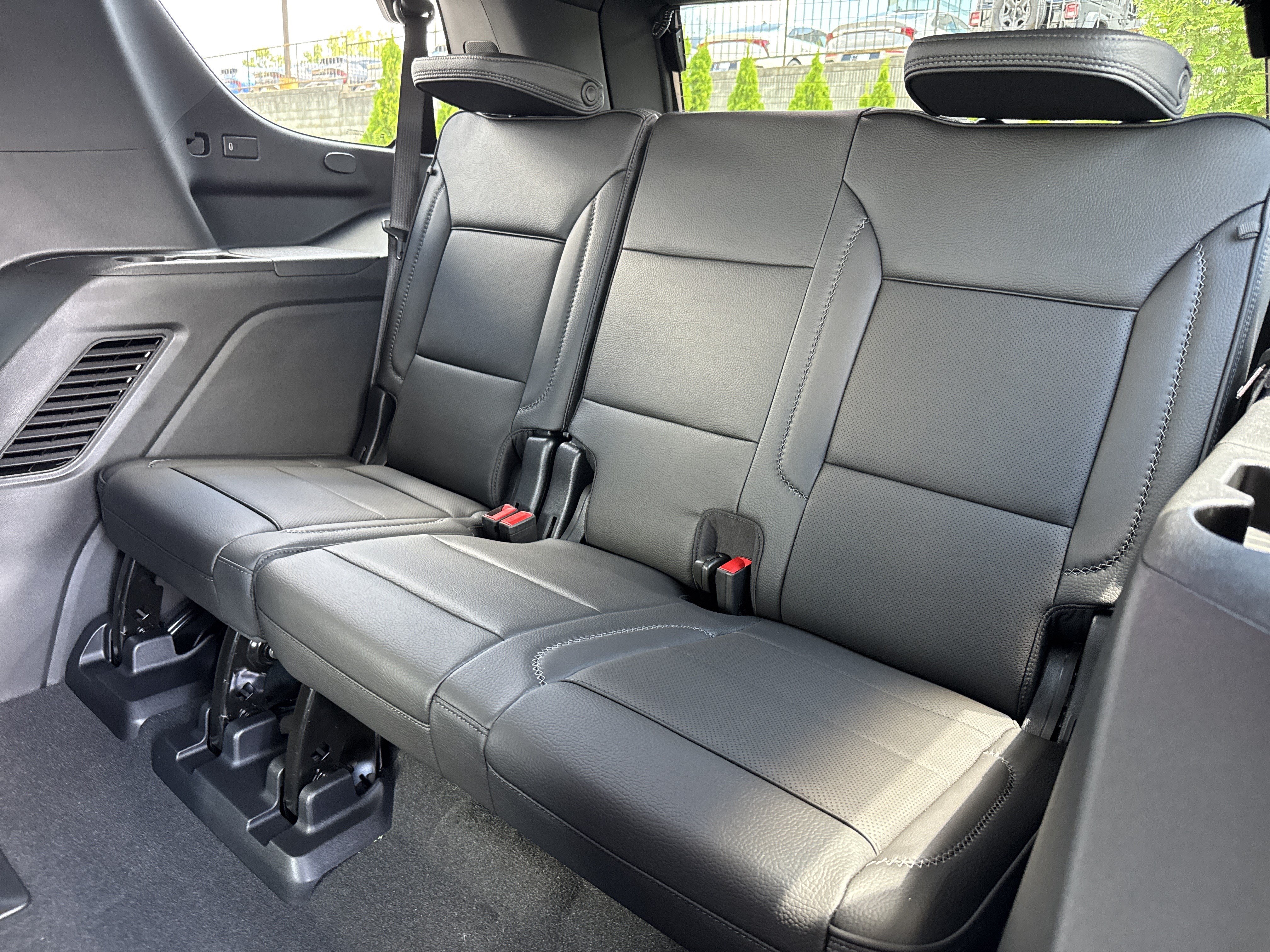 New 2026 GMC Yukon Denali AWD/4WD image 32