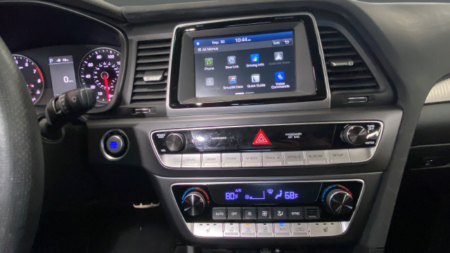 Used 2019 Hyundai Sonata Sport w/ Tech Package 03 FWD image 13
