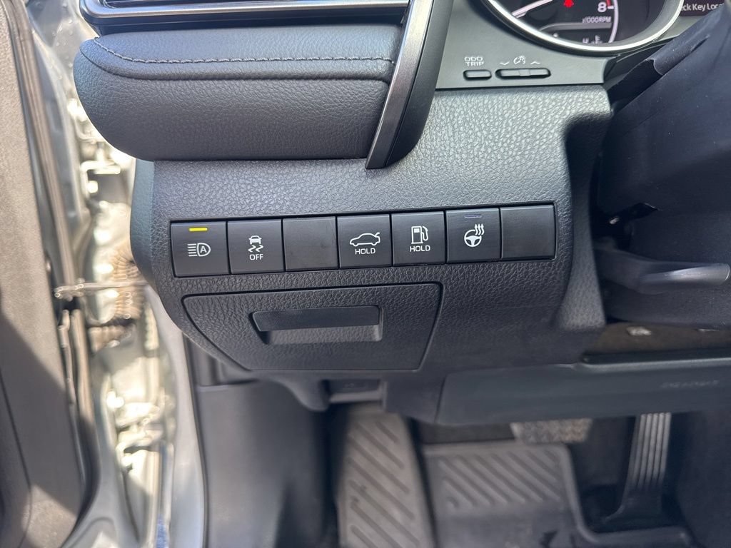 Used 2023 Toyota Camry XLE w/ Navigation Package AWD/4WD image 19