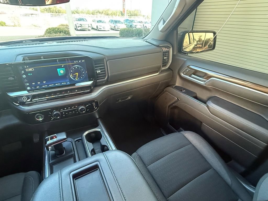 Used 2022 Chevrolet Silverado 1500 RST image 11