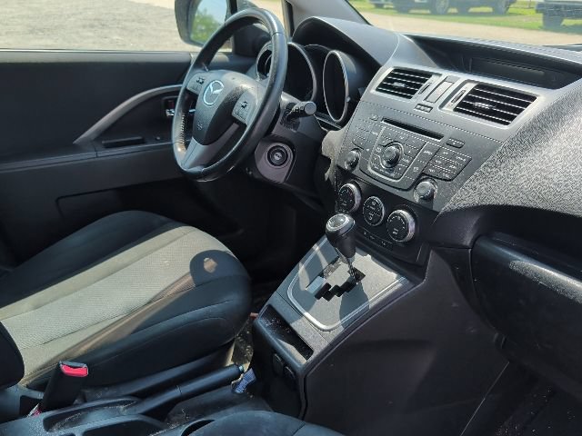 Used 2014 MAZDA MAZDA5 Touring FWD image 5