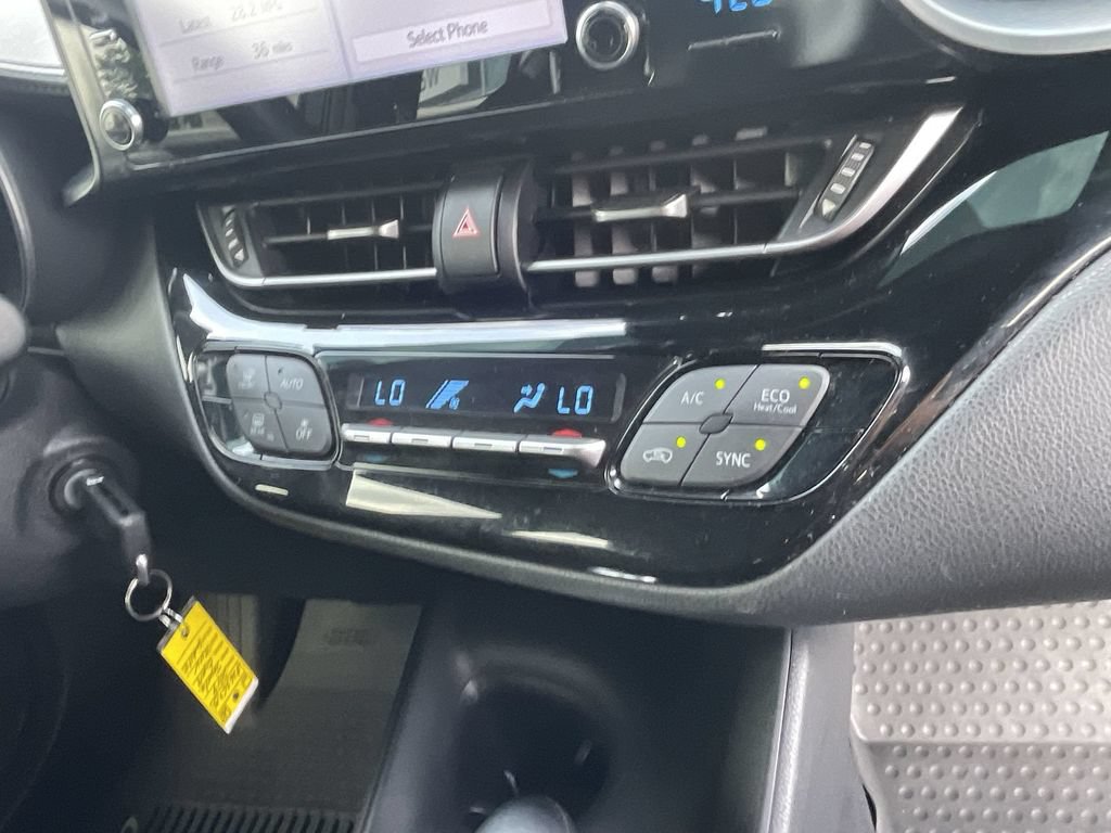 Used 2019 Toyota C-HR LE FWD image 24