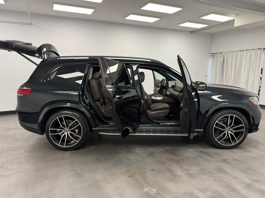 Used 2022 Mercedes-Benz GLS 450 4MATIC w/ AMG Line Exterior image 24