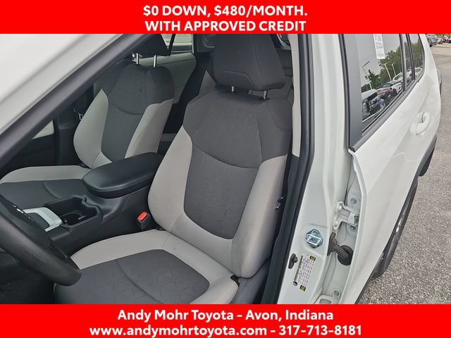 Used 2024 Toyota RAV4 XLE FWD image 10
