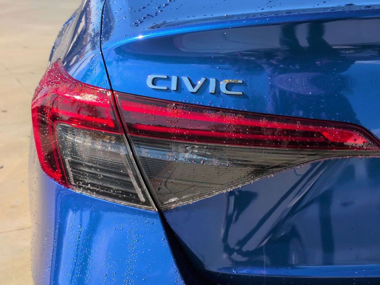 Used 2023 Honda Civic Sport image 11