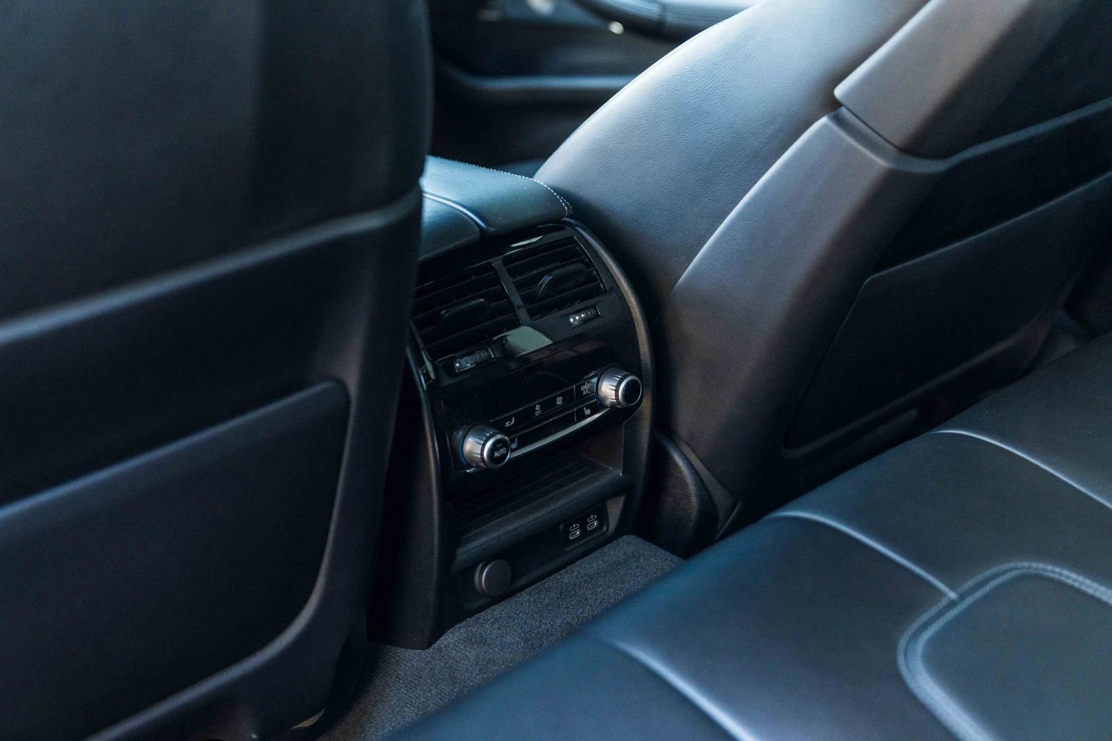 Used 2020 BMW M5 w/ Executive Package image 36