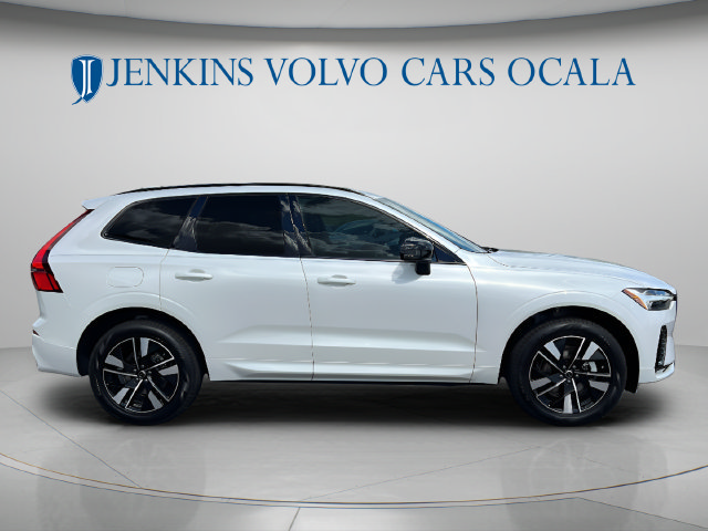 New 2027 Volvo XC60 B5 Core AWD/4WD image 2
