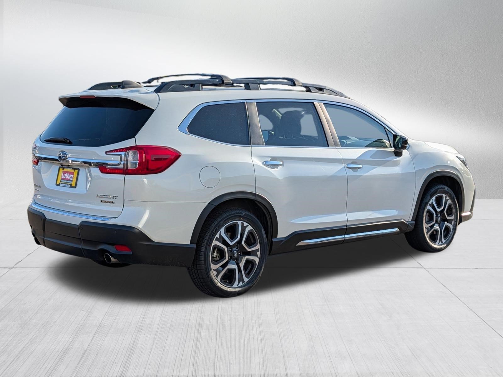 Used 2024 Subaru Ascent Touring AWD/4WD image 7