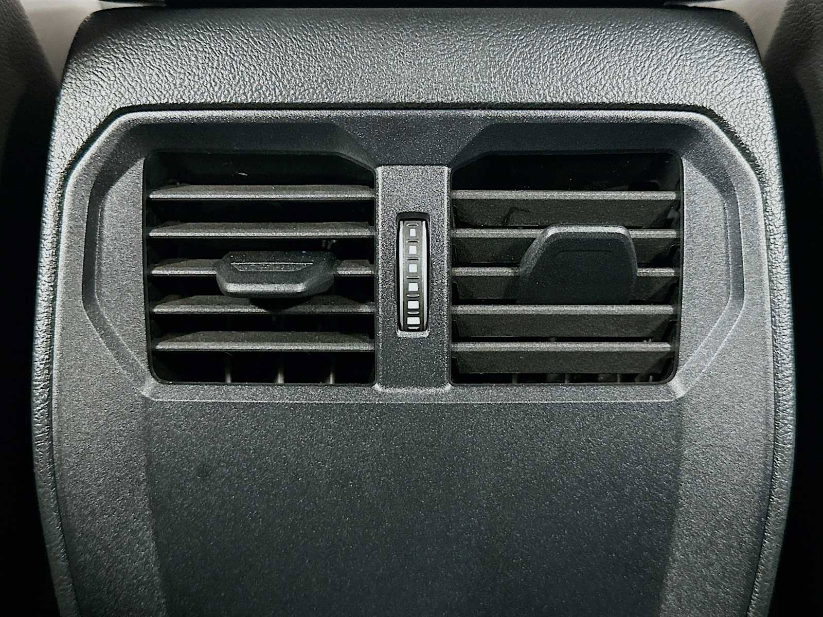 Used 2025 BMW M4 Competition image 24