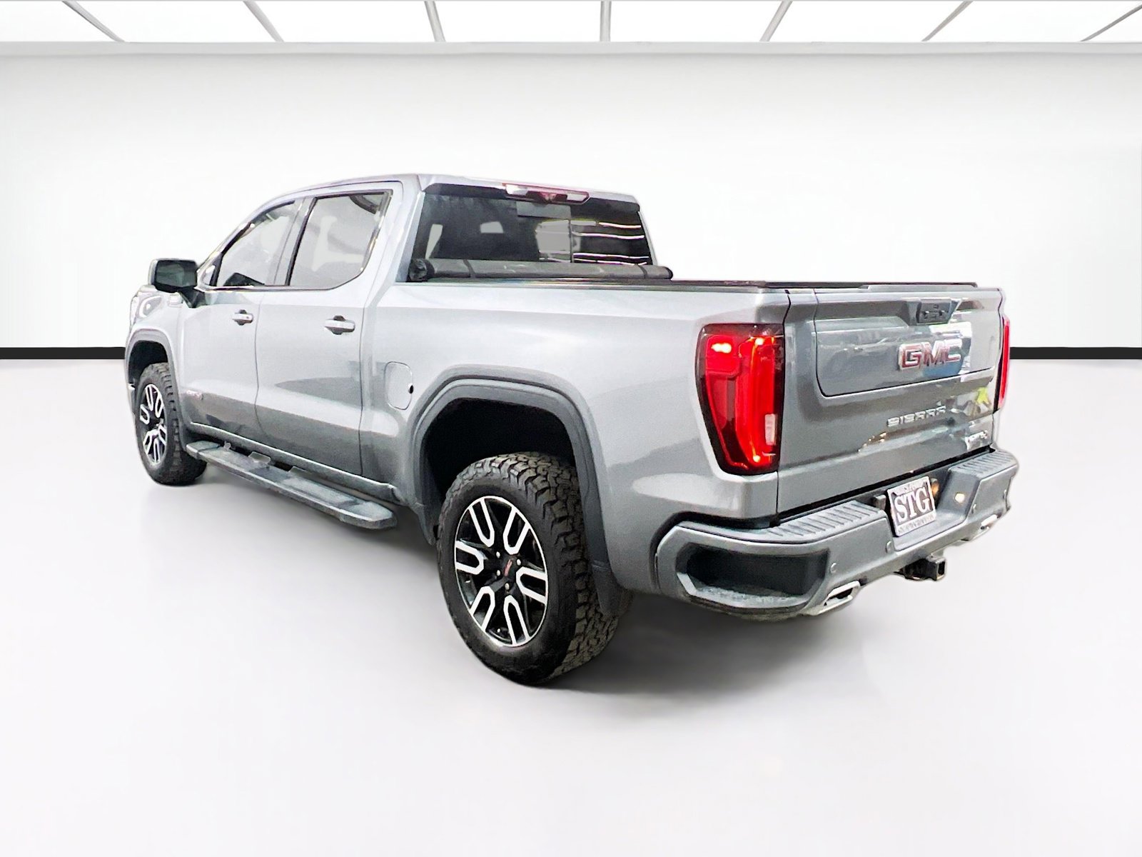 Used 2020 GMC Sierra 1500 AT4 w/ AT4 Premium Package image 6