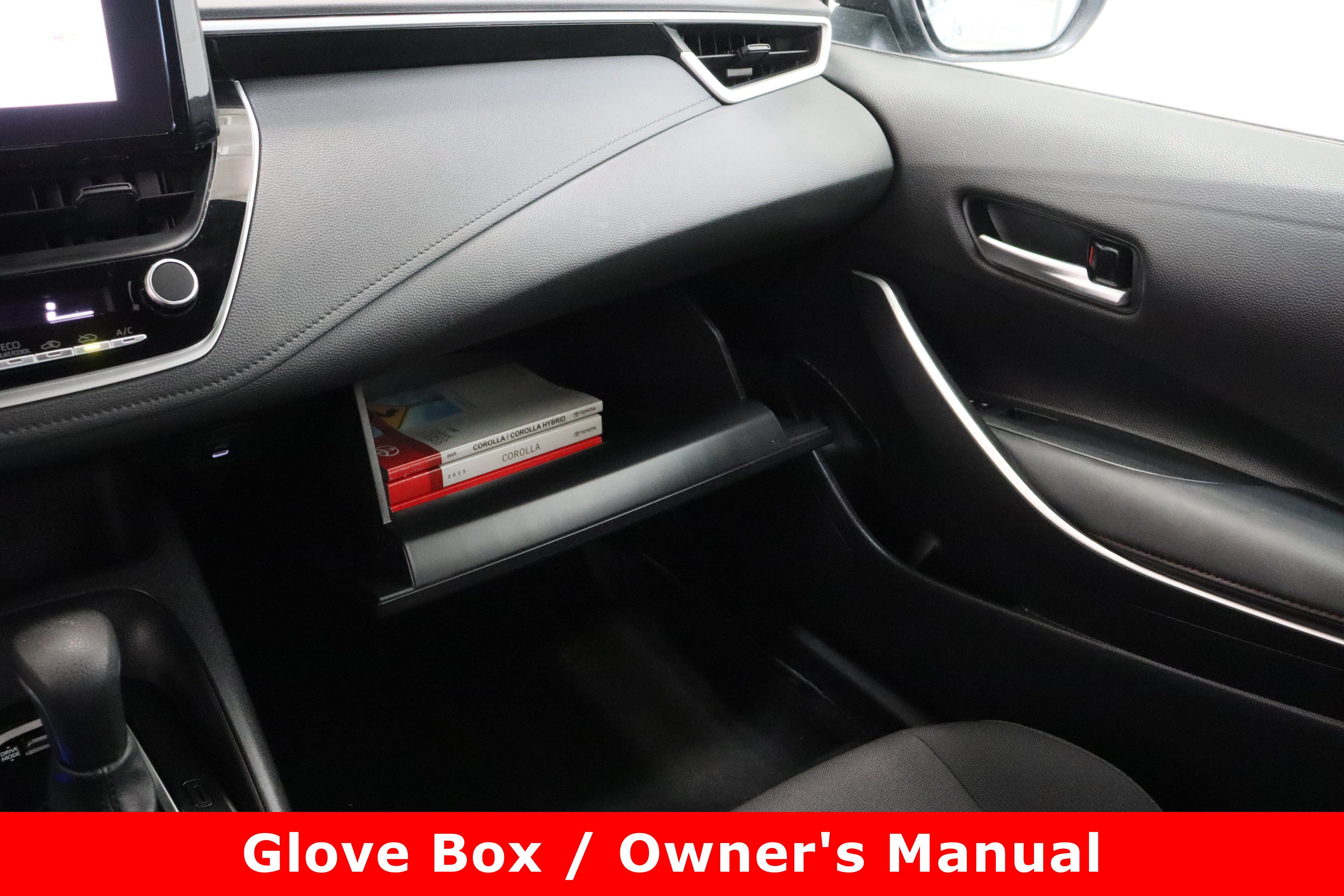 Used 2025 Toyota Corolla SE FWD image 21