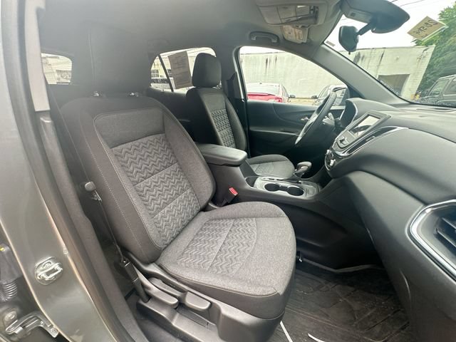 Used 2024 Chevrolet Equinox LT w/ LPO, Floor Liner Package FWD image 31