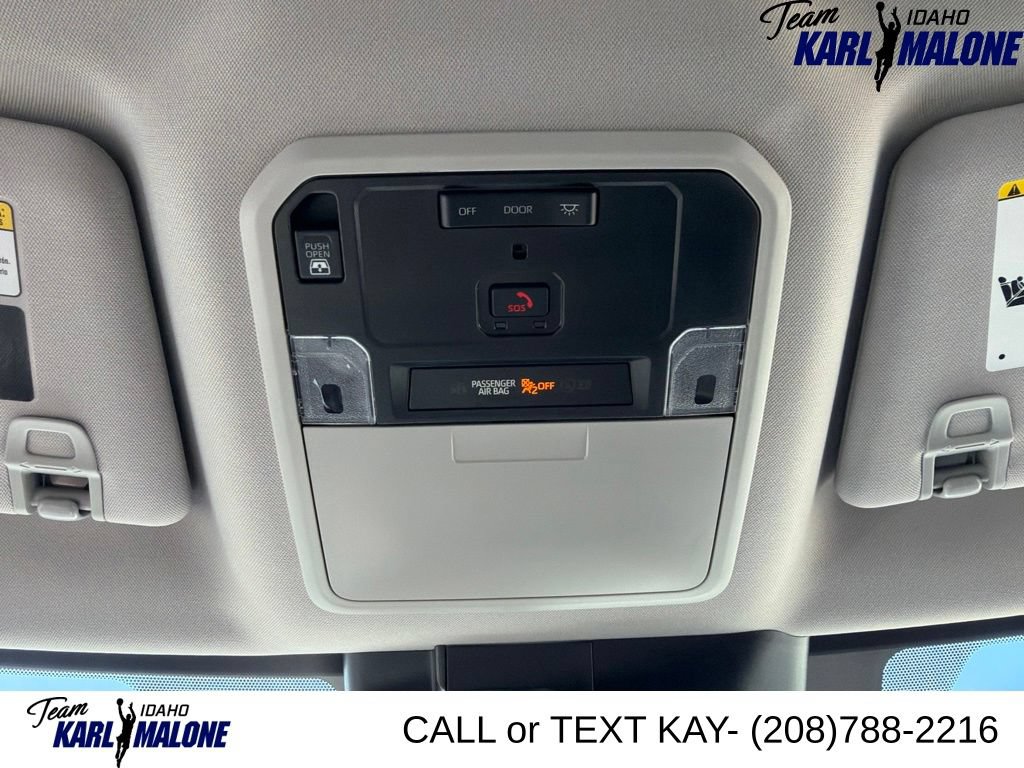 Used 2024 Toyota Tundra Limited AWD/4WD image 40
