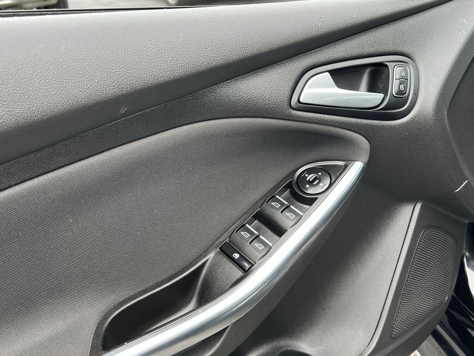 Used 2018 Ford Focus ST FWD image 21