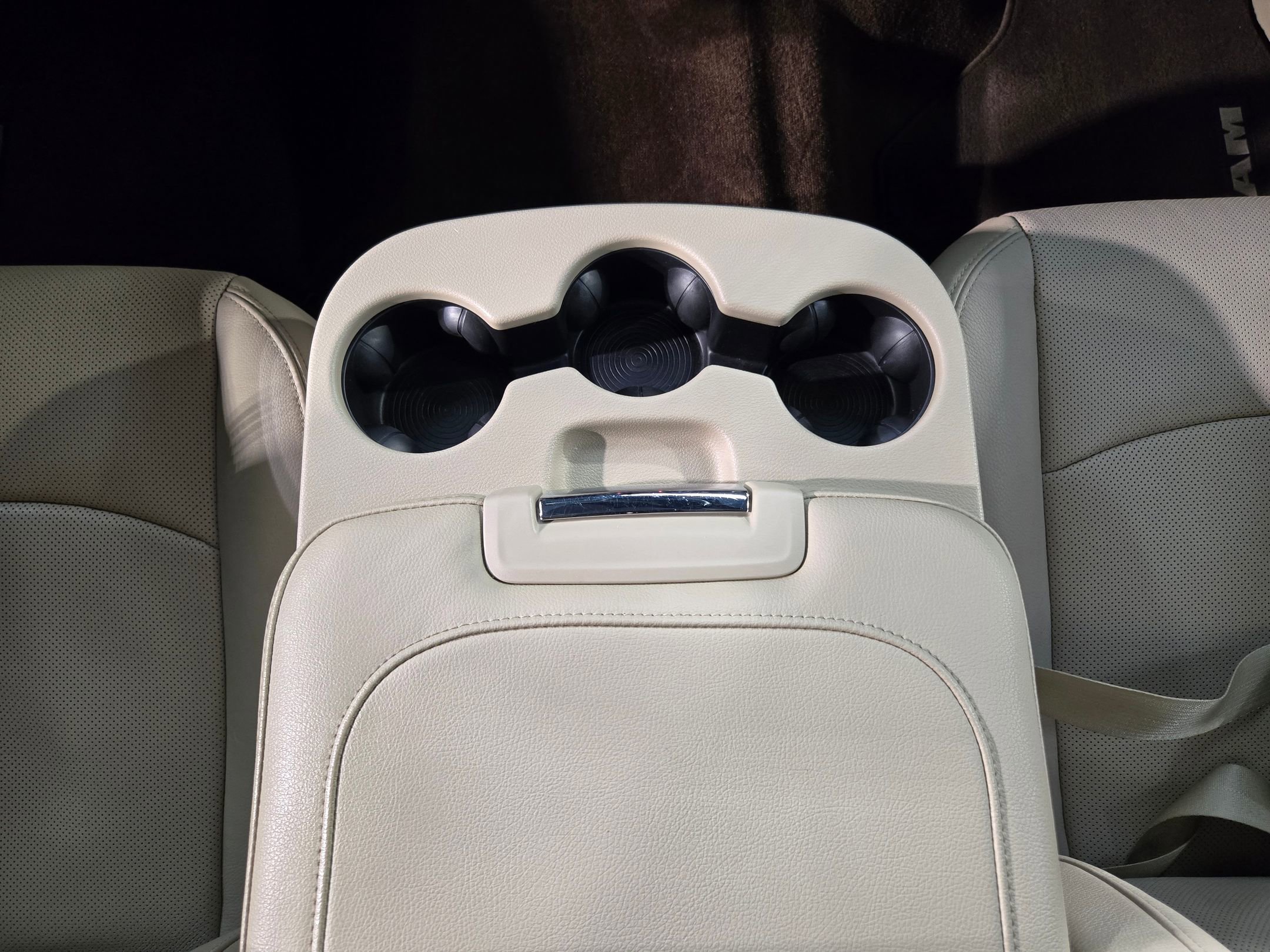 Used 2017 RAM 1500 Laramie image 14