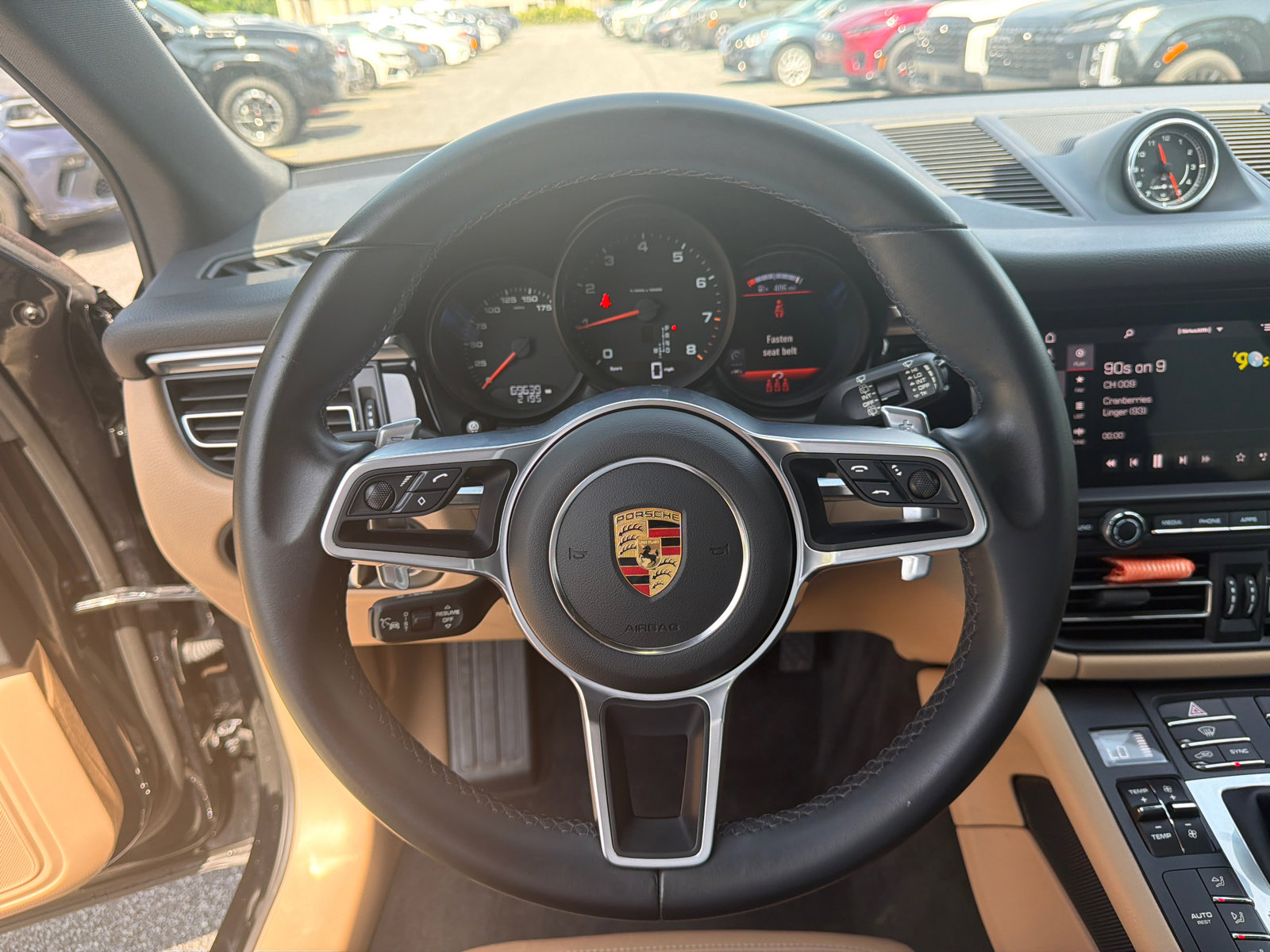 Used 2021 Porsche Macan AWD/4WD image 24