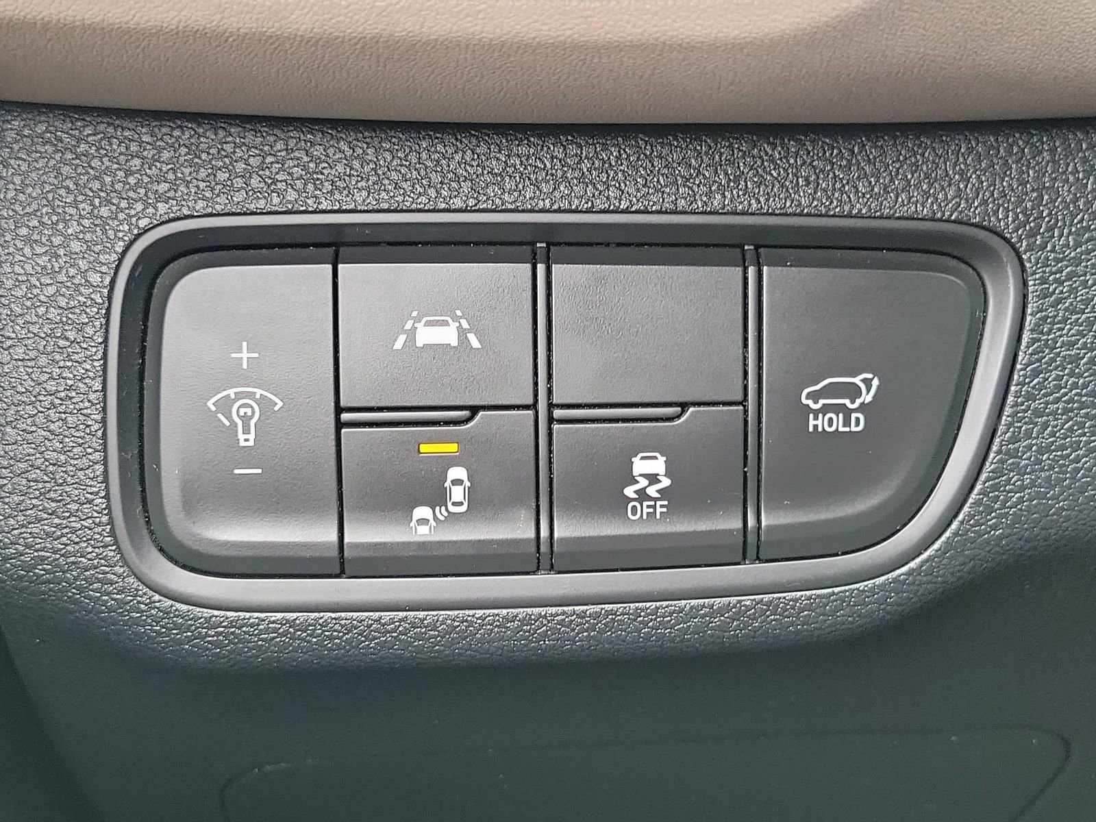 Used 2020 Hyundai Santa Fe Limited FWD image 19