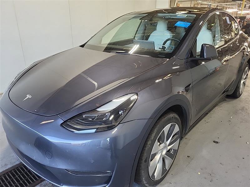 Used 2022 Tesla Model Y Long Range AWD/4WD image 4