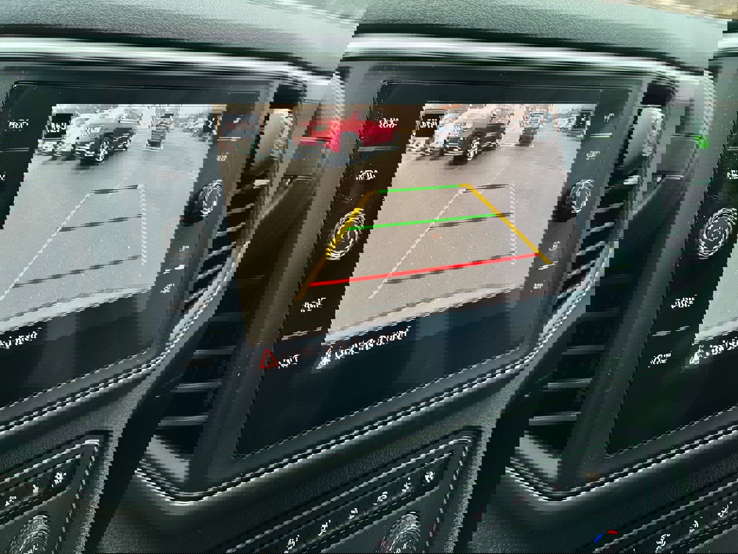 Used 2021 Volkswagen Atlas SE image 19