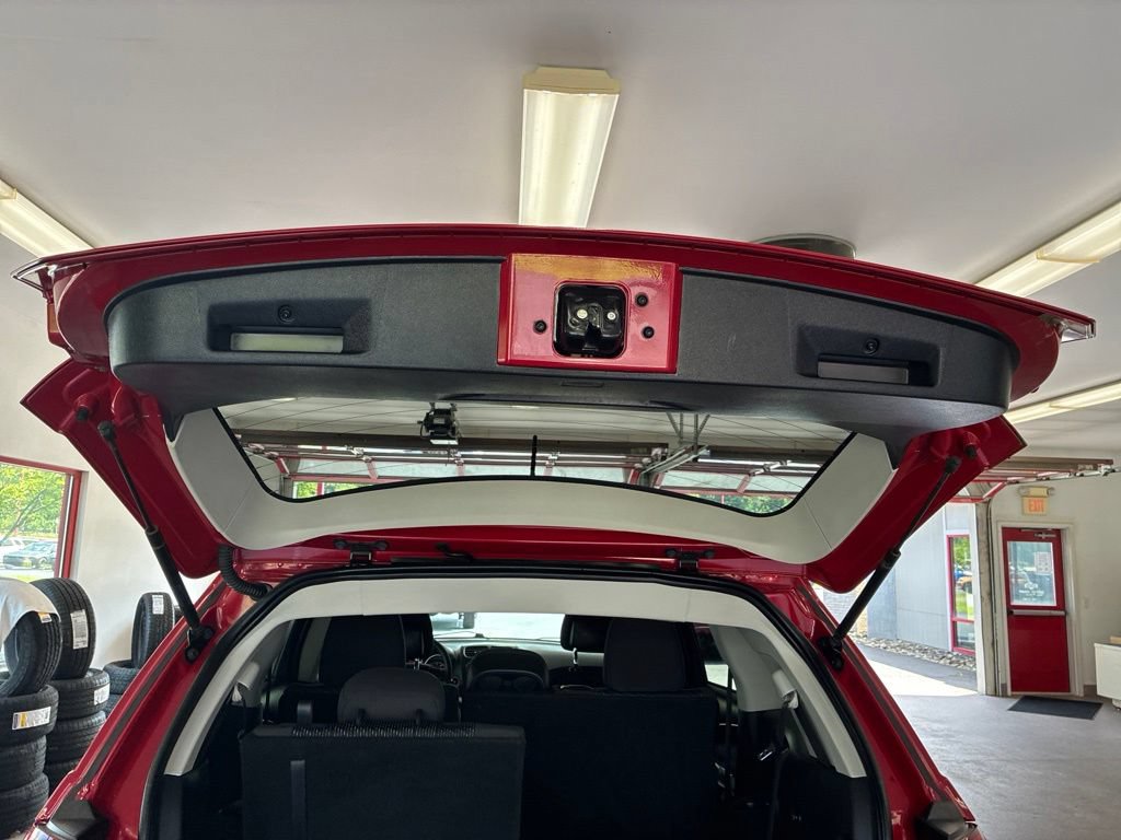 Used 2018 Dodge Journey SE FWD image 16