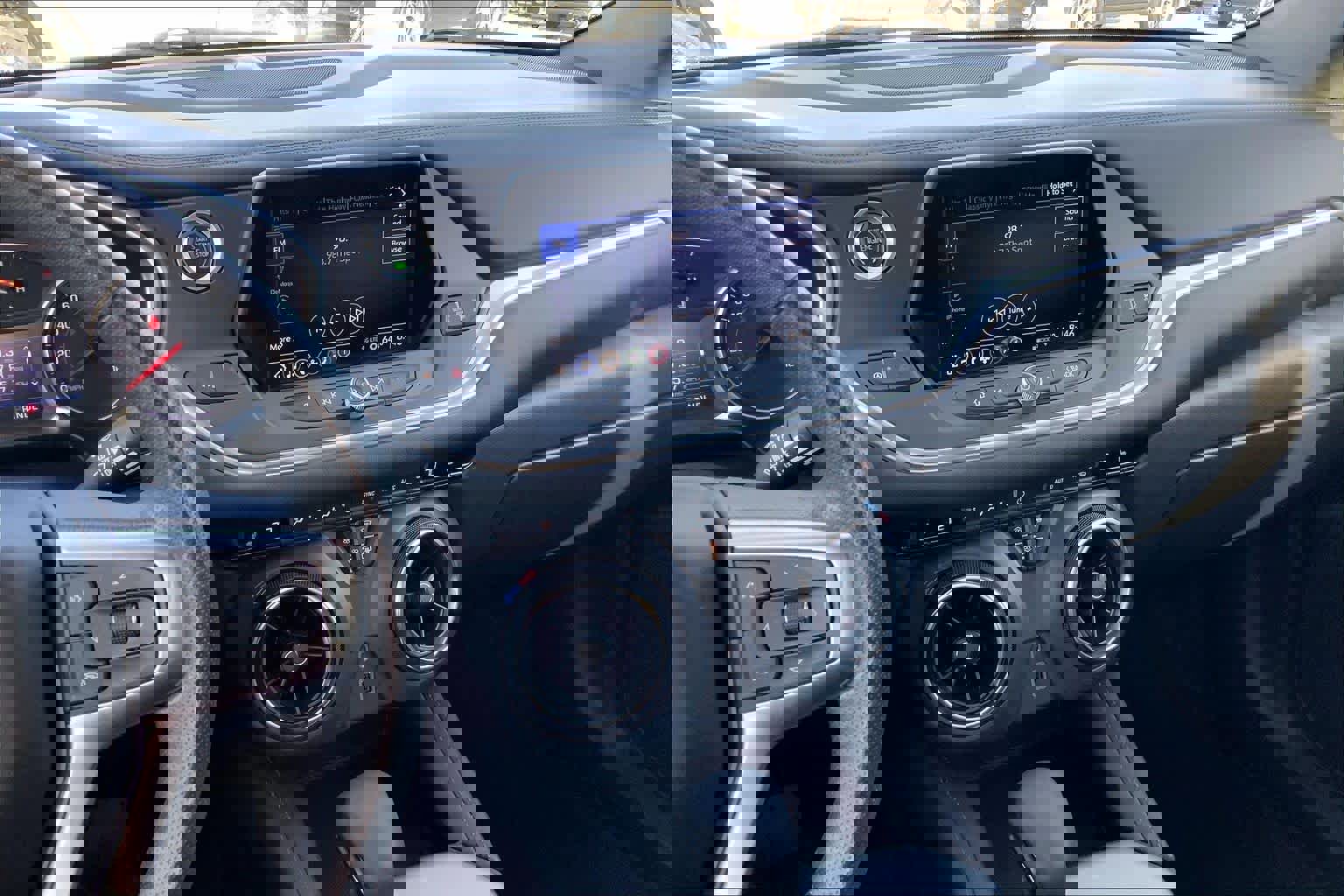 Used 2022 Chevrolet Blazer LT image 7