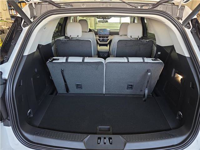 New 2026 Ford Explorer Active w/ Active Comfort Package AWD/4WD image 16