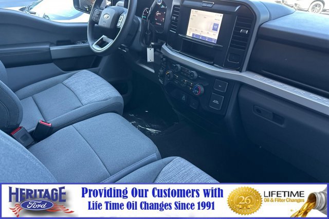 New 2025 Ford F250 XLT image 15