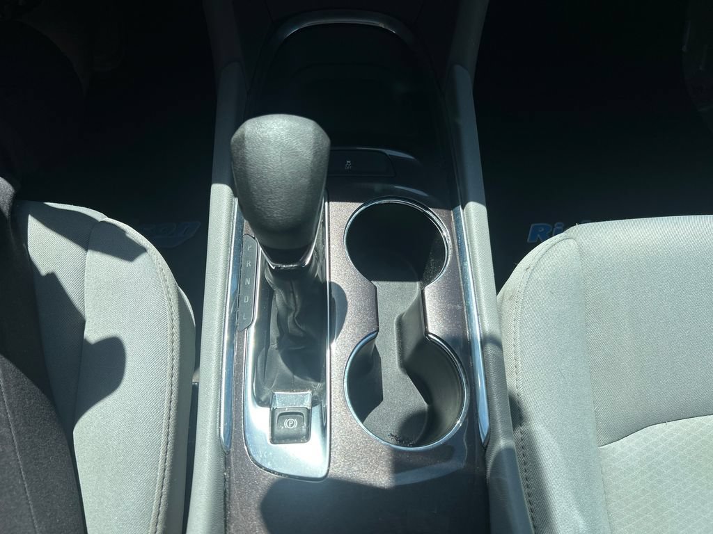 Used 2022 Chevrolet Malibu LT FWD image 31