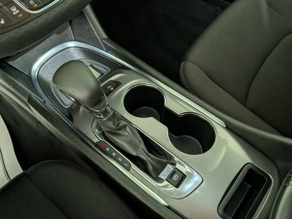 Used 2024 Chevrolet Malibu LT image 27