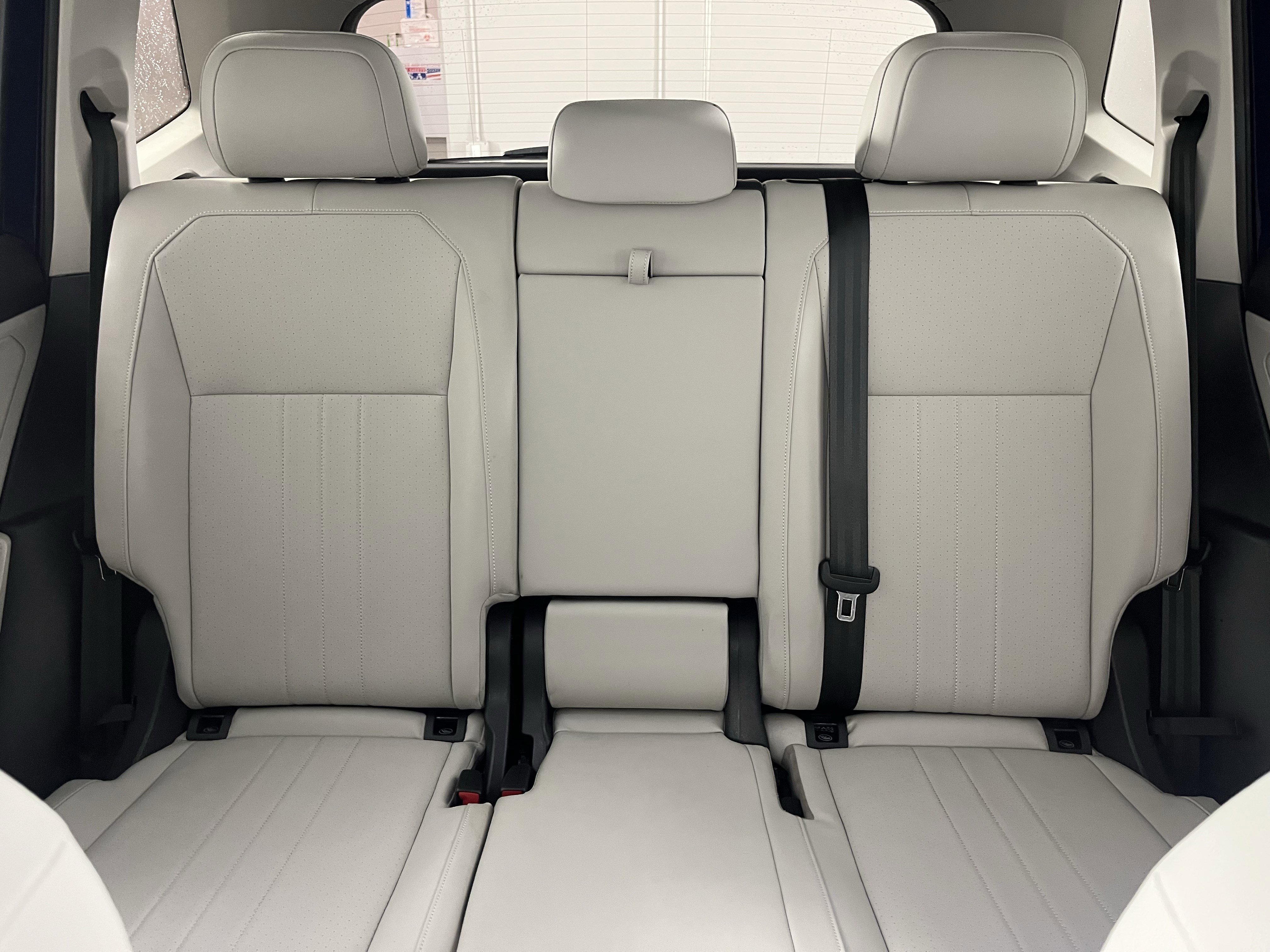 Certified 2022 Volkswagen Tiguan SE w/ Panoramic Sunroof Package image 22